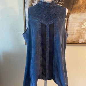 Gimmicks By BKE Babydoll sleeveless shirt L